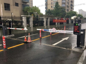 浙江省杭州市江干區(qū)曇三堡東苑小區(qū)車牌識(shí)別